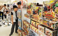 おもちゃ売り場には男の子向けキャラクター商品がずらり(東京都江東区のイトーヨーカドー北砂店)