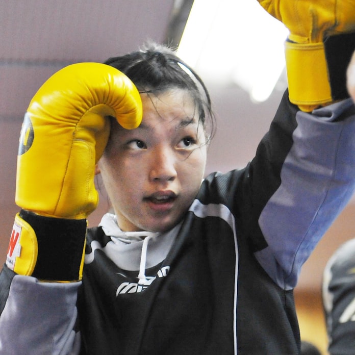 女子アマボクシング 期待の新星は中3生 日本経済新聞 女子アマボクシング 期待の新星は中3生 日本経済新聞