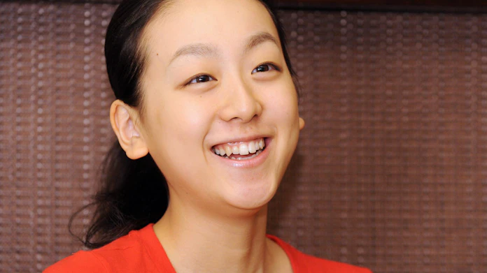 浅田真央 今季は きれいなスケーターになりたい 日本経済新聞 浅田真央 今季は きれいなスケーターになりたい 日本経済新聞