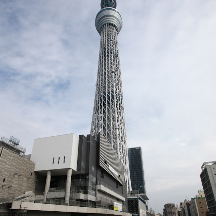 東京スカイツリー 世界一高いタワー でギネス認定 日本経済新聞 東京スカイツリー 世界一高いタワー でギネス認定 日本経済新聞