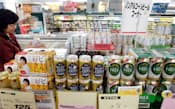 「キリンフリー」など店頭に並ぶノンアルコールビール(横浜市青葉区のハーモス荏田)