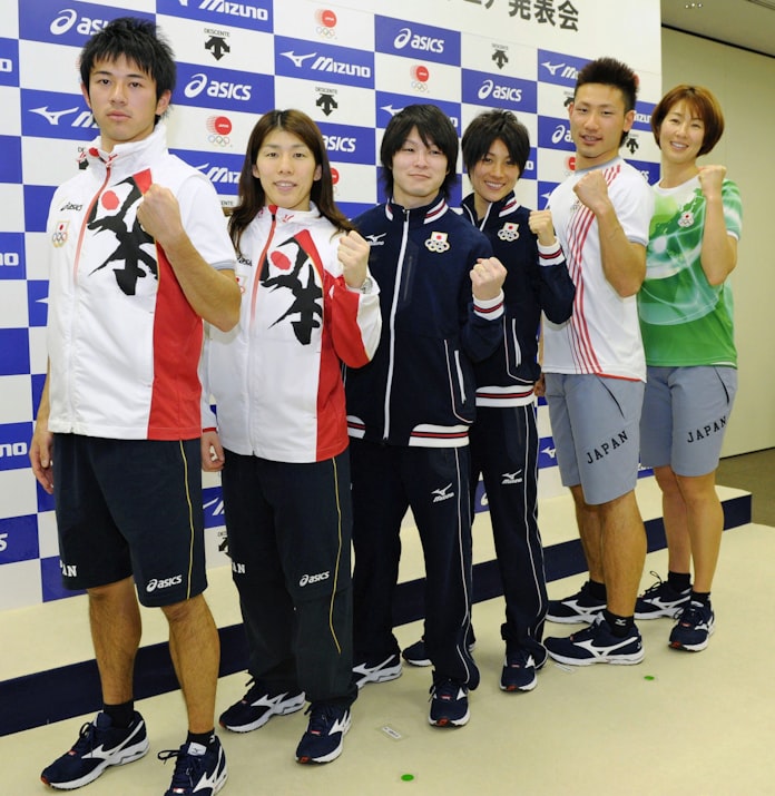 スポーツ選手のウエアは 契約を巡る複雑事情 日本経済新聞 スポーツ選手のウエアは 契約を巡る複雑事情 日本経済新聞