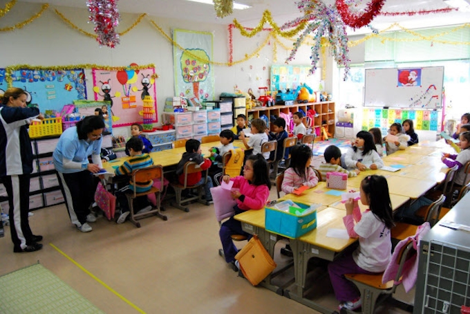 身近な 異国 で見た 夢語る子どもたち 日本経済新聞