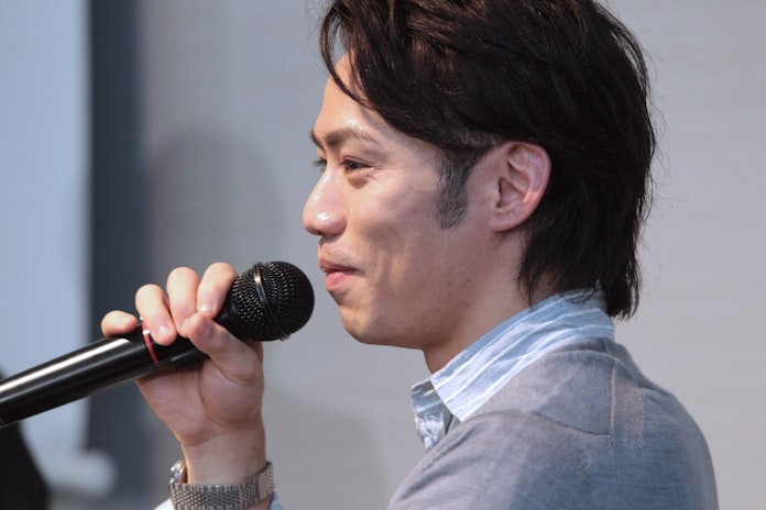 高橋大輔 明日への一歩 ケガから復活 五輪秘話 日本経済新聞 高橋大輔 明日への一歩 ケガから復活 五輪秘話 日本経済新聞