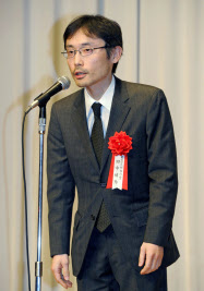 ありがとう 一言 会場沸かす 芥川賞の田中さん 日本経済新聞 ありがとう 一言 会場沸かす 芥川賞の田中さん 日本経済新聞