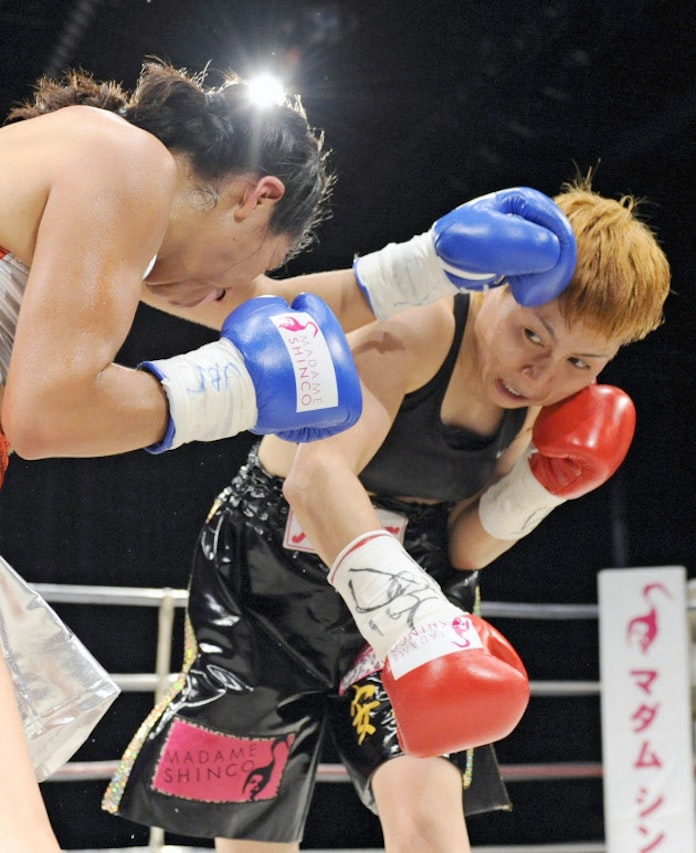 安藤 判定で初防衛 Wba女子ダブル世界戦 日本経済新聞 安藤 判定で初防衛 Wba女子ダブル世界戦 日本経済新聞