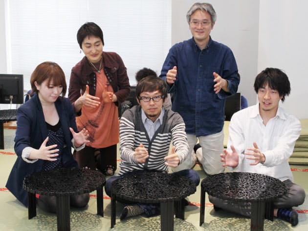 エアろくろ ブームに乗れ バズワードはこう使う 日本経済新聞