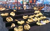中国のスーパーからフィリピン産バナナが消えた。国産品だけが残る(北京市内のスーパー)