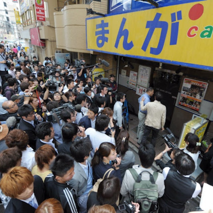 似た男 と通報 高橋容疑者 漫画喫茶で確保 日本経済新聞 似た男 と通報 高橋容疑者 漫画喫茶で確保 日本経済新聞