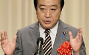 首相は民主・輿石幹事長による収拾策をはね付け、小沢元代表との対決姿勢を鮮明にした（6月30日、都内のホテル）=共同