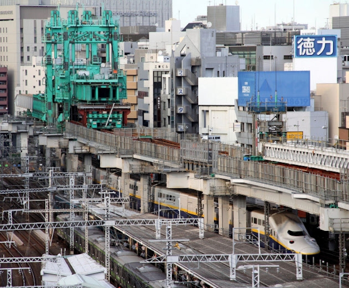 新幹線の上に高架橋 東北縦貫線 建設進む 日本経済新聞 新幹線の上に高架橋 東北縦貫線 建設進む 日本経済新聞