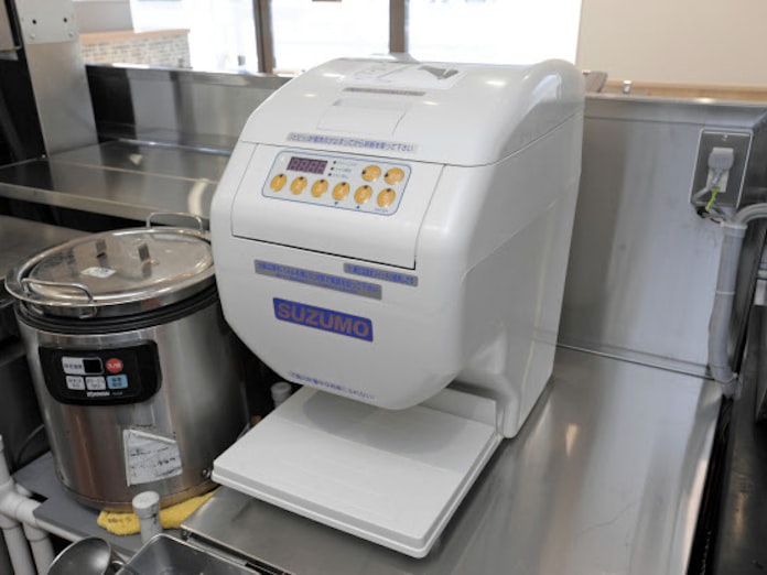 ごはん盛り付け 素早く正確に 吉野家が自動化機械 日本経済新聞