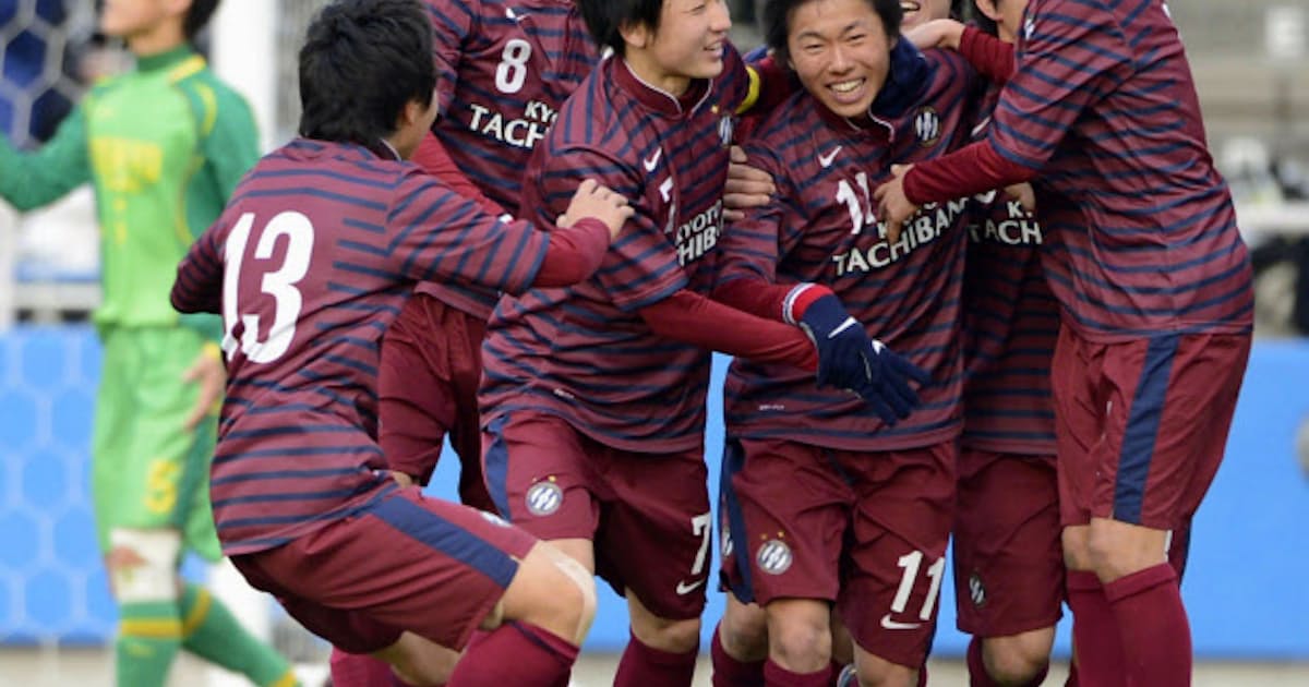 鵬翔 京都橘が初の4強 全国高校サッカー 日本経済新聞 鵬翔 京都橘が初の4強 全国高校サッカー 日本経済新聞