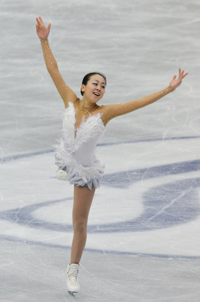 浅田が今季世界最高 躍動感戻る 四大陸フィギュア 日本経済新聞