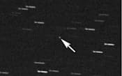 アルゼンチンの天文台が日本時間15日午前に撮影した接近中の小惑星「2012DA14」=NASA提供・共同