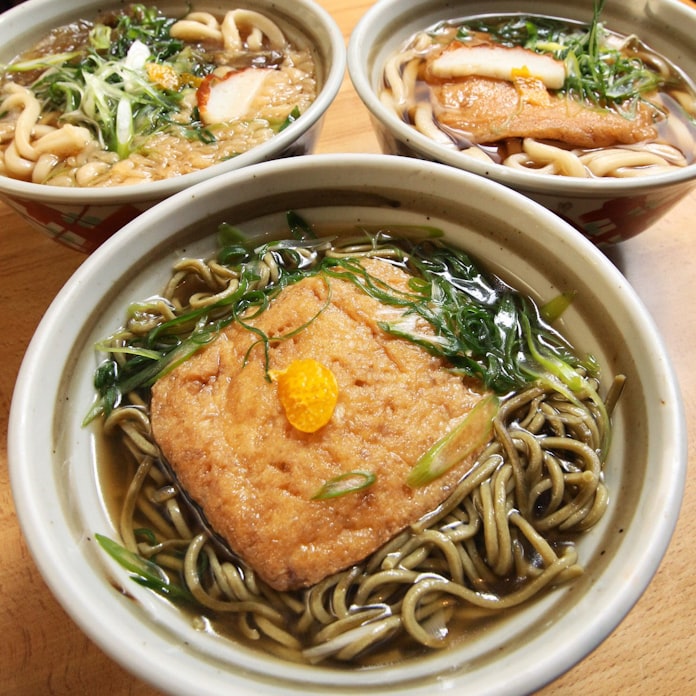 きつねそば たぬきうどん なぜ大阪にはない 日本経済新聞 きつねそば たぬきうどん なぜ大阪にはない 日本経済新聞