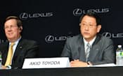 19日、ニューヨークで高級車ブランド「レクサス」の米国生産を発表するトヨタ自動車の豊田章男社長=共同