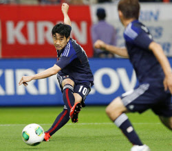 サッカー親善試合 日本0 2で敗れる ブルガリアに 日本経済新聞