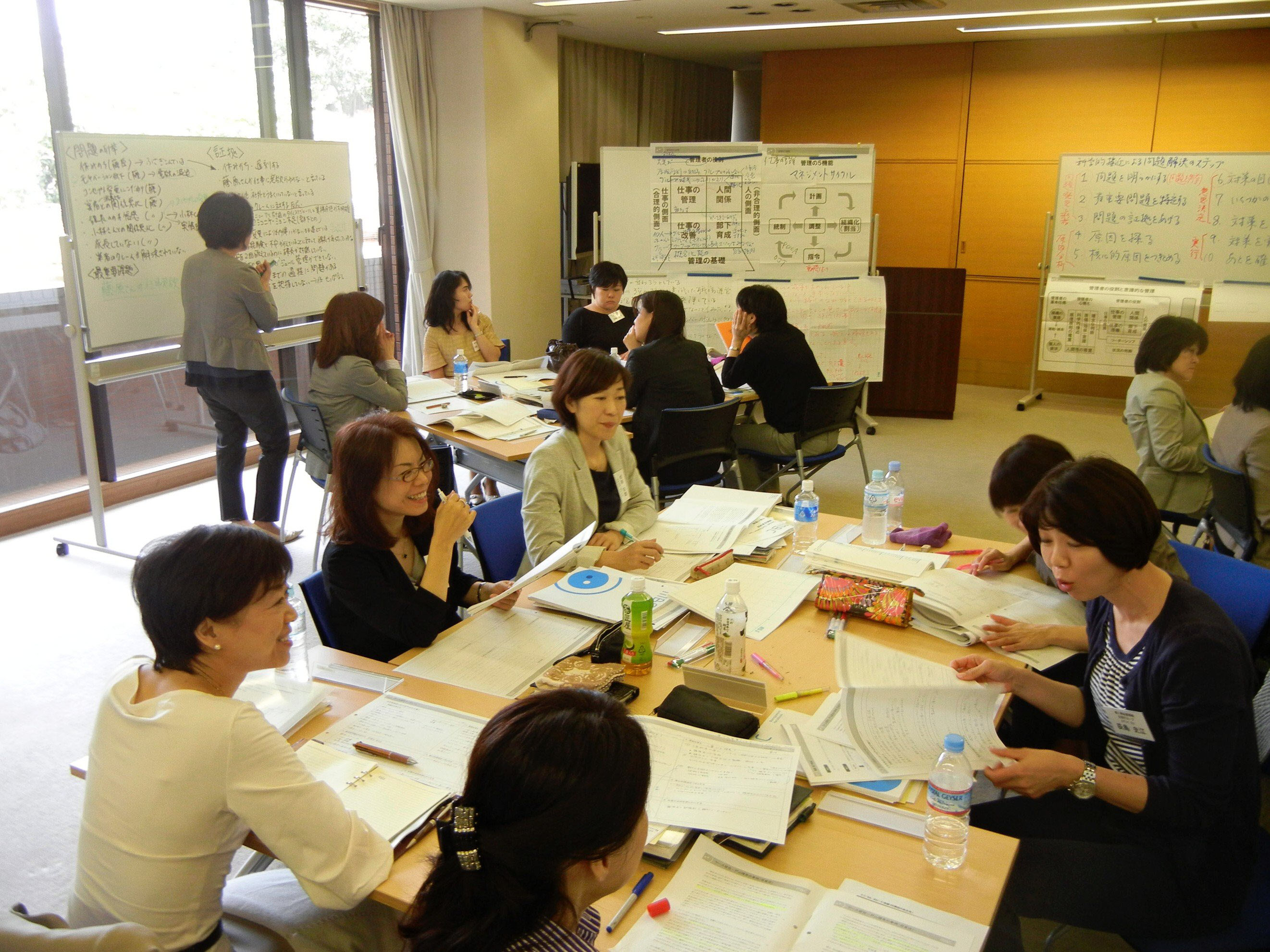 損保ジャパンの女性向けリーダー研修。管理者としての原理原則を学ぶ(神奈川県湯河原町)