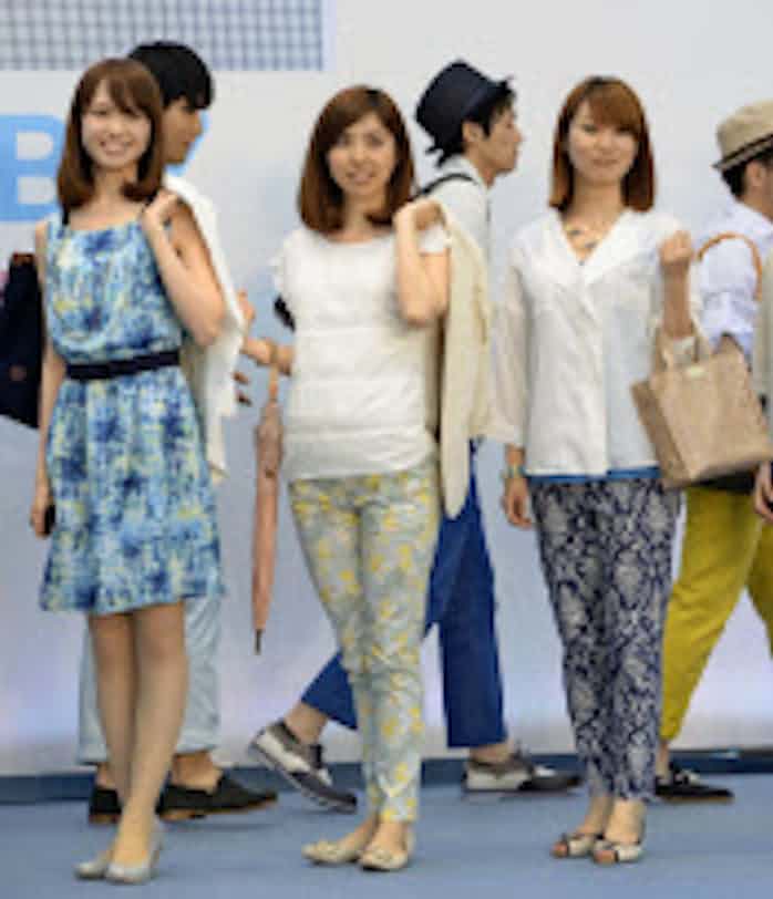 女性のスーパークールビズ 環境省提案に賛否 日本経済新聞