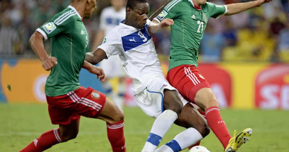 イタリア スペインが勝つ コンフェデ杯第2日 日本経済新聞 イタリア スペインが勝つ コンフェデ杯第2日 日本経済新聞