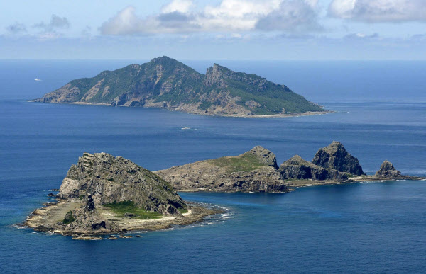 尖閣諸島は 固有の領土 中国が4年ぶり国防白書 日本経済新聞