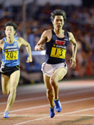 山県 10秒23で優勝 陸上のトワイライト ゲームス 日本経済新聞 山県 10秒23で優勝 陸上のトワイライト ゲームス 日本経済新聞