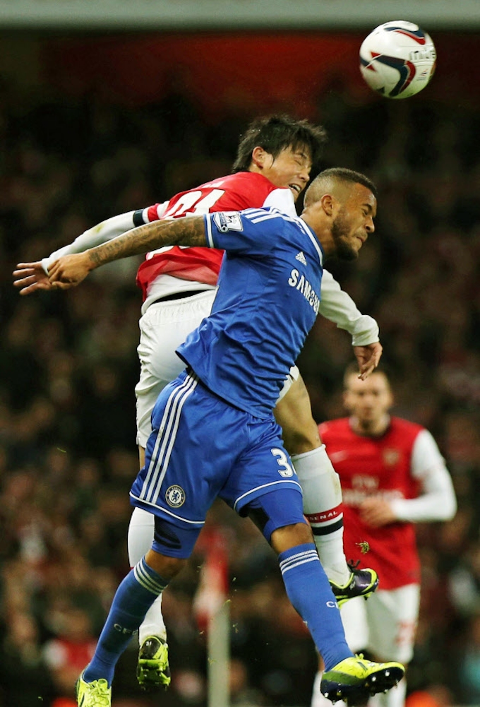 宮市 後半途中で退く イングランド リーグ杯 日本経済新聞