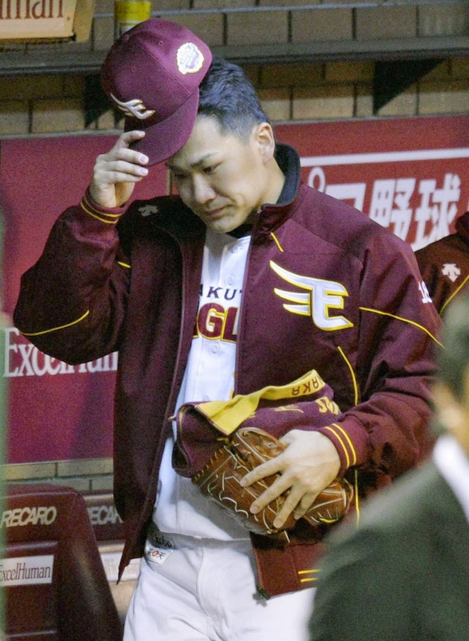 楽天 田中敗れる 日本シリーズ 巨人勝ち3勝3敗に 日本経済新聞
