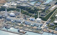 地上タンクからの汚染水の漏えい対策が大きな課題になっている東京電力福島第1原発=共同
