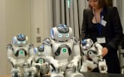 仏アルデバラン・ロボティクスが開発したヒト型ロボット「NAO」