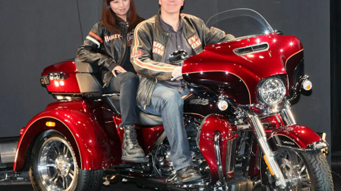 米ハーレーダビッドソン 三輪バイク日本で発売 日本経済新聞 米ハーレーダビッドソン 三輪バイク日本で発売 日本経済新聞
