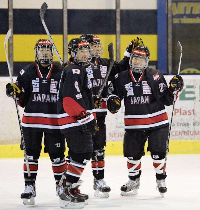 アイスホッケー女子日本 チェコに連勝 強化試合 日本経済新聞 アイスホッケー女子日本 チェコに連勝 強化試合 日本経済新聞