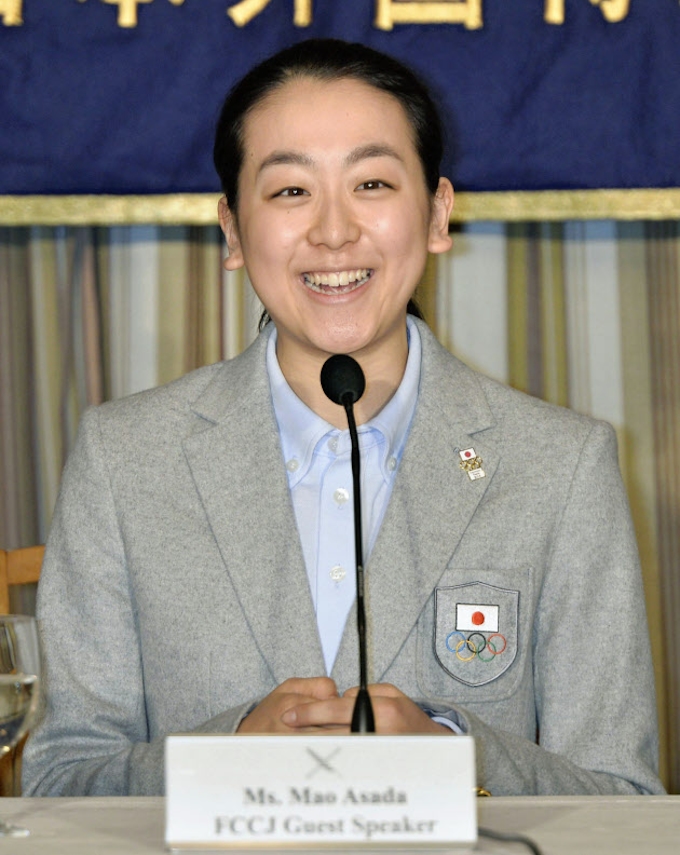 浅田 現役引退 ハーフハーフ 揺れる心中語る 日本経済新聞