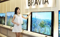 ソニーが発表した4K対応液晶テレビ「ブラビア」(15日、東京都港区)