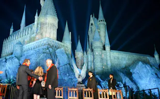 Usj ハリー ポッター 新施設をお披露目 日本経済新聞 Usj ハリー ポッター 新施設をお披露目 日本経済新聞