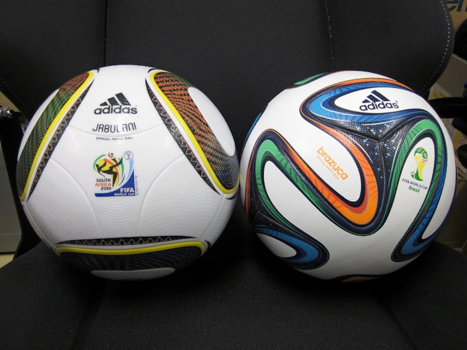 スポーツを科学する 高速パスサッカー向き W杯公式球 ブラズーカ 日本経済新聞