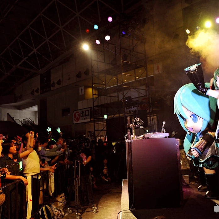 ニコニコ超会議にみたバーチャルアイドルの近未来 日本経済新聞 ニコニコ超会議にみたバーチャルアイドルの近未来 日本経済新聞