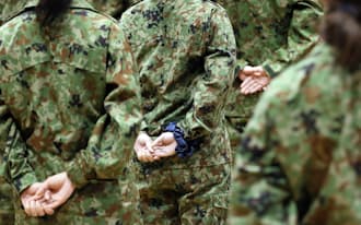 いじめ問題深刻な韓国軍 徴兵制に批判も 日本経済新聞 いじめ問題深刻な韓国軍 徴兵制に批判も 日本経済新聞