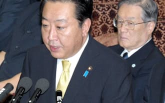 野田首相は森本氏（右）の説明能力を評価した(2012年8月)