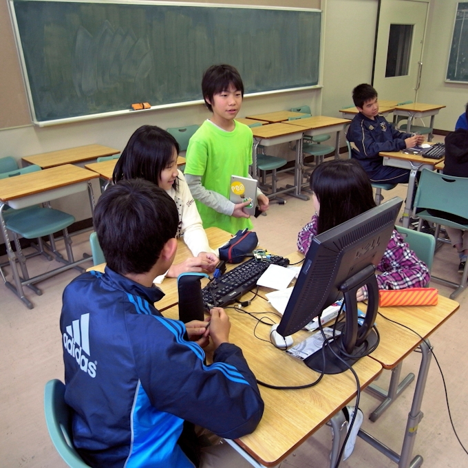 ゲーム好きの子供応援 プログラミング教室が人気 日本経済新聞