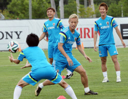 サッカー日本代表 コスタリカ戦へ調整 親善試合 日本経済新聞