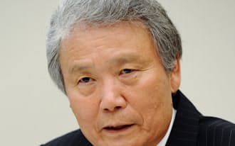 経団連の榊原新会長は、政権との共同歩調を重視する