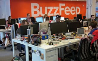新興ニュースサイト「バズフィード」は、世界で約200人の編集部員を抱える（ニューヨーク市の本社内）