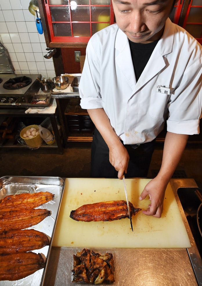 ウナギの頭 大阪ではなぜ食べる 謎解きクルーズ 日本経済新聞 ウナギの頭 大阪ではなぜ食べる 謎解きクルーズ 日本経済新聞