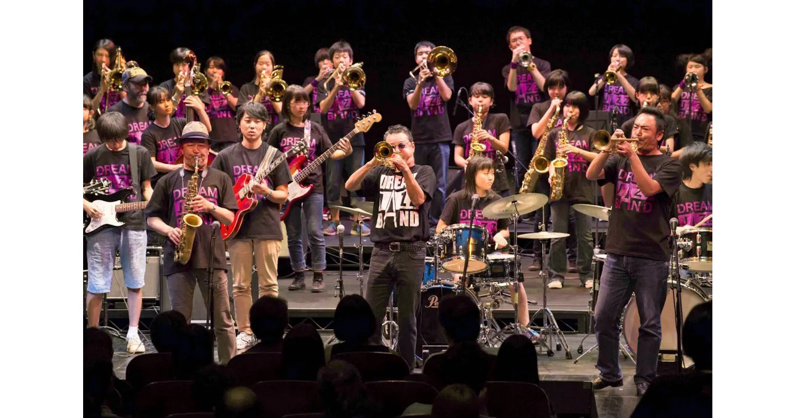 ジャズで読み聞かせ 夏はジャズで 音育 子供と聴きたい名演奏 Nikkei Style ジャズで読み聞かせ 夏はジャズで 音育 子供と聴きたい名演奏 Nikkei Style