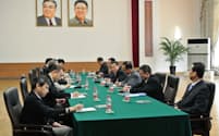 北京の北朝鮮大使館で1日に行われた日朝局長級協議