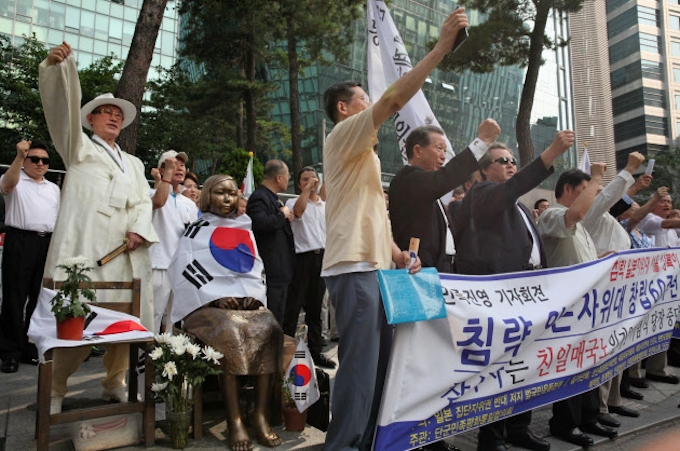 韓国 反日行動相次ぐ ホテルが拒否 展示会も中止 日本経済新聞