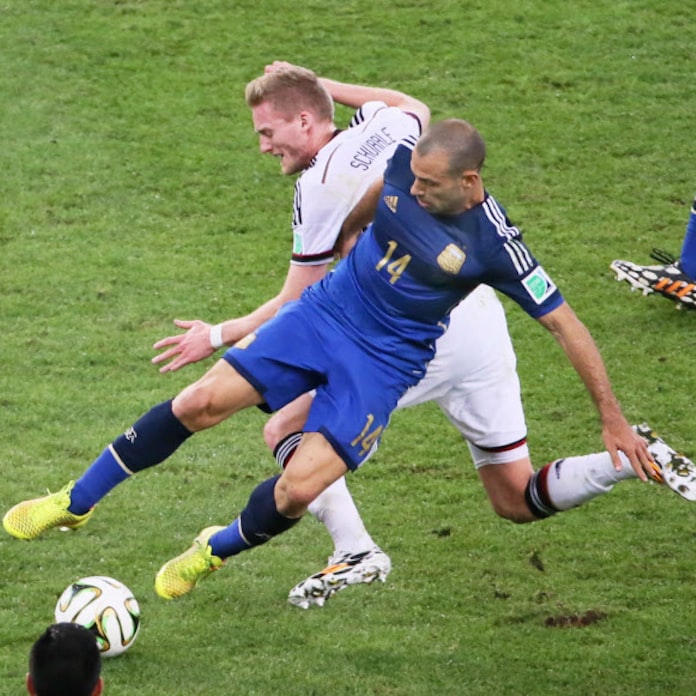 戦い抜く サッカーの原点 再認識させたw杯 日本経済新聞 戦い抜く サッカーの原点 再認識させたw杯 日本経済新聞