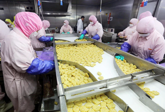 マクドナルド 中国製チキン販売中止 タイ製に 日本経済新聞